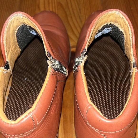 Xena Workwear Womens Bootie Non Slip brown Cognac size 6.5 EUC 37 - Picture 9 of 16